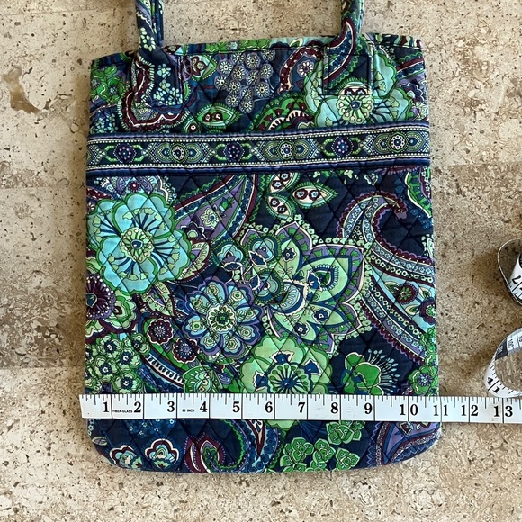 Vera Bradley Paisley Retired Blue Rhapsody Quilted MediumTote - Picture 10 of 11